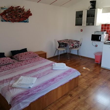 Nice Studio Near Centar+Free Parking Rovinj Exterior photo