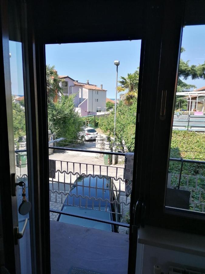 Nice Studio Near Centar+Free Parking Rovinj Exterior photo
